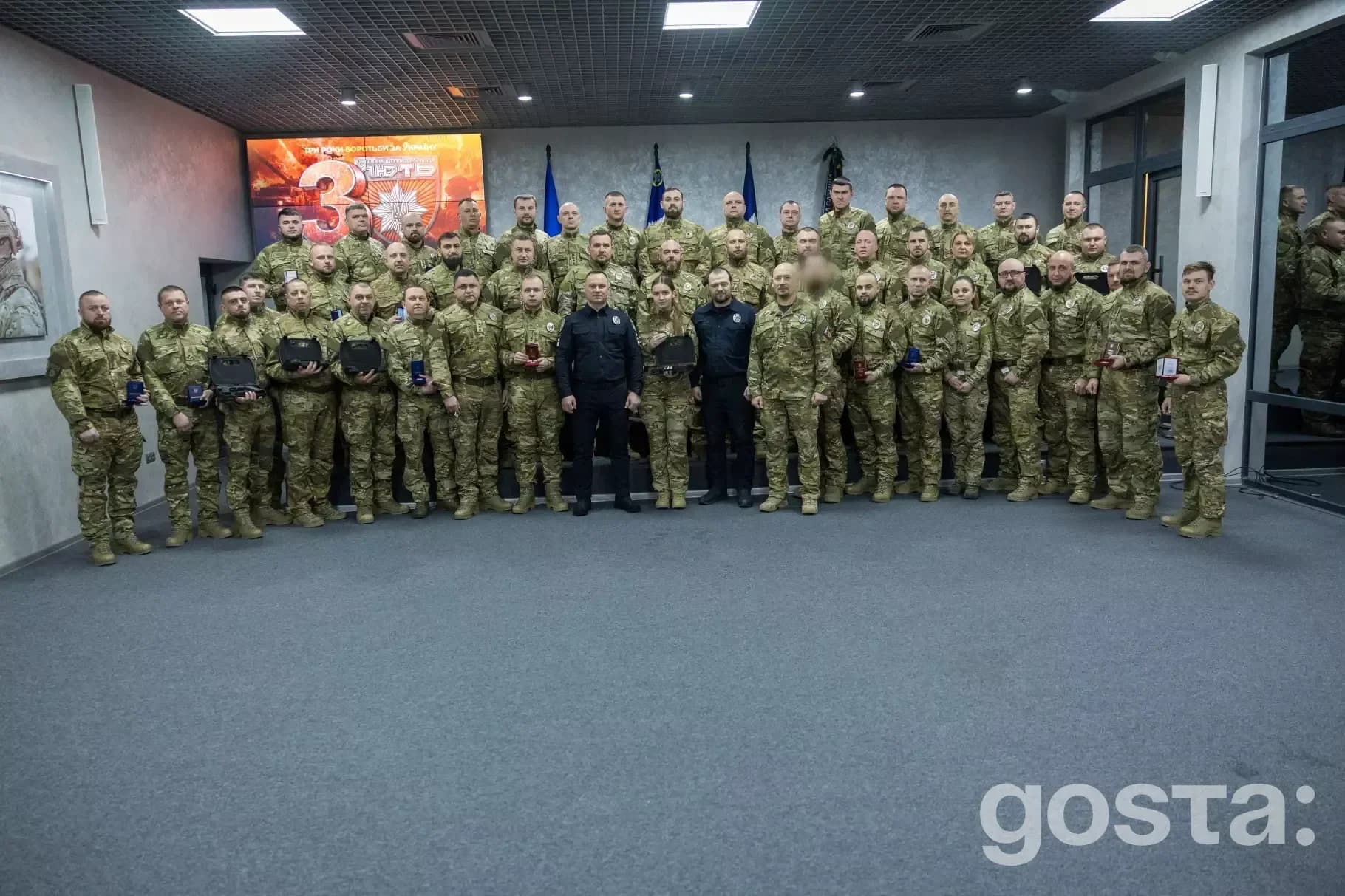 На фото зображено нагородження бійців штурмової бригади «Лють» Національної поліції України, 13 січня 2026 року.