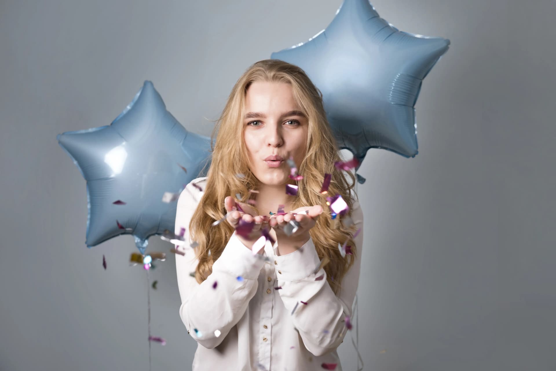 Romantic birthday wishes for a girl