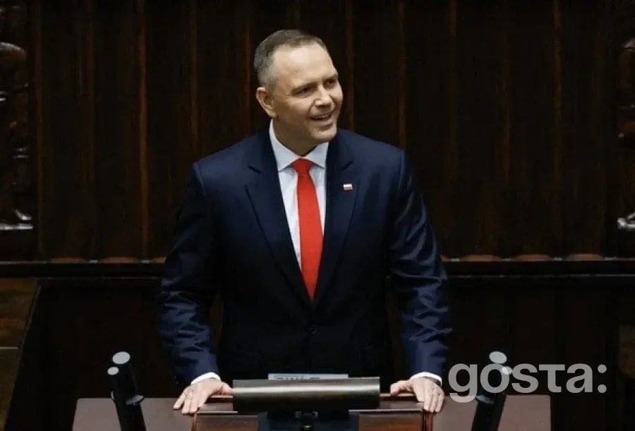 Конфіденційне рішення президента Кароля Навроцького викликало зацікавленість