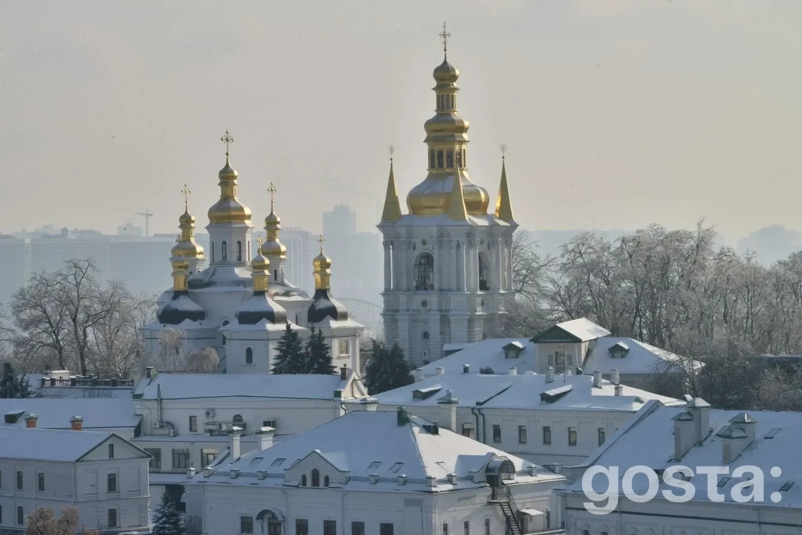 Києво-Печерська лавра: дві будівлі Нижньої лаври переходять ПЦУ – як змінюються правила