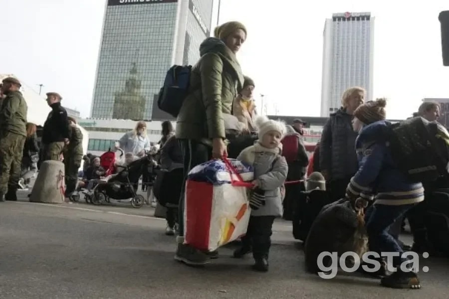 Українські біженці в Польщі: нові правила з 1 листопада та продовження статусу до 4 березня 2026