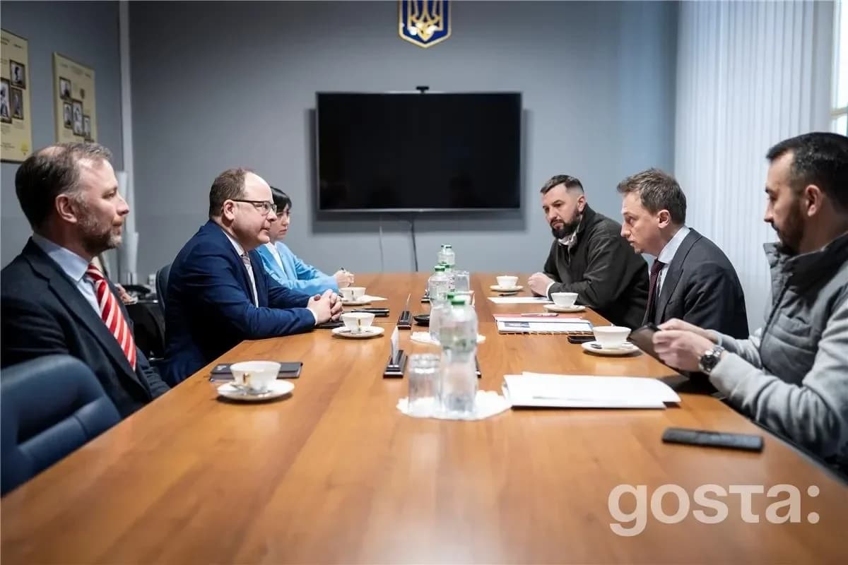 На зустрічі у Києві міністр економіки України обговорює розширення співпраці з GICHD щодо реформування розмінування.