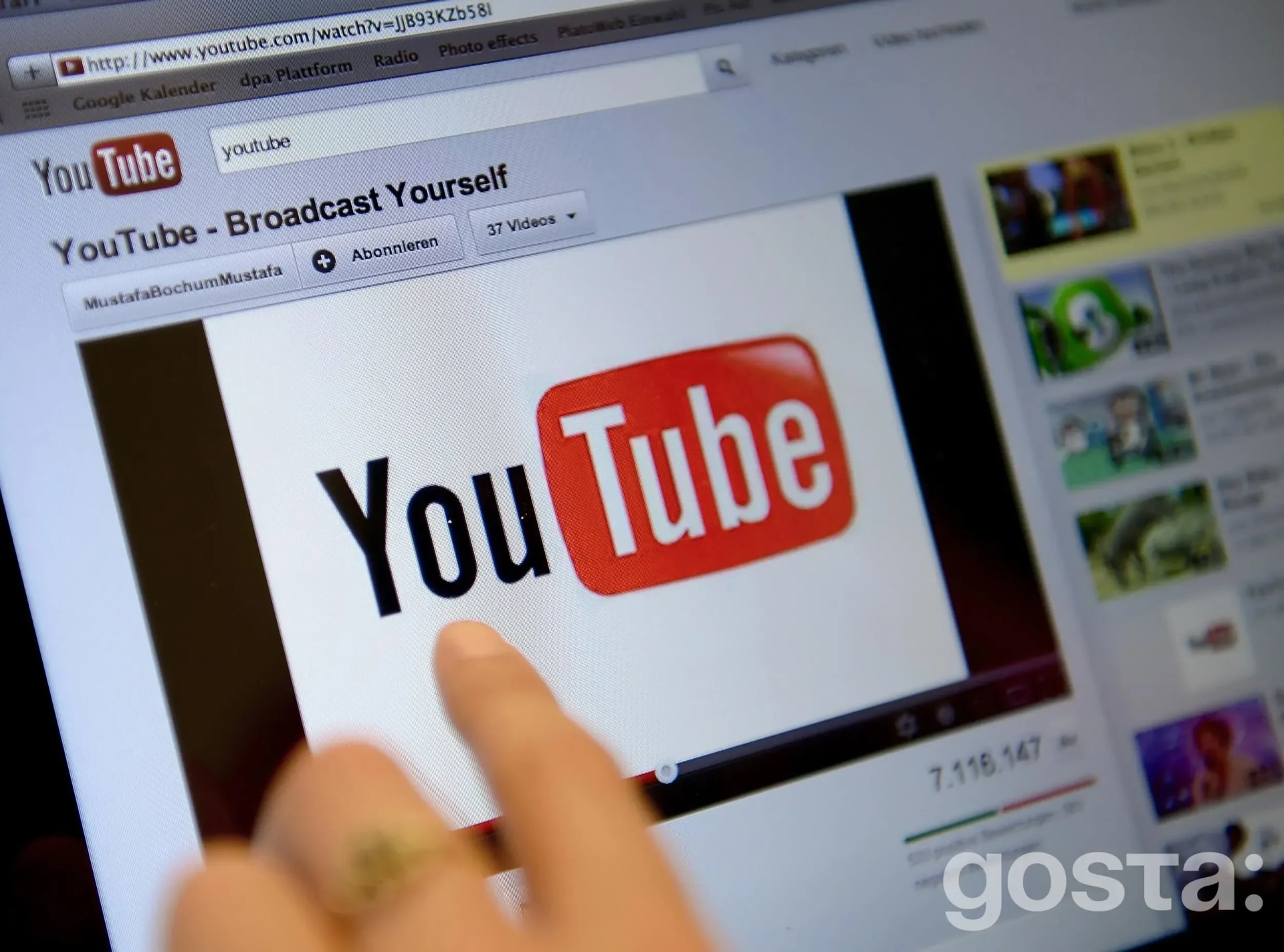 How to Download YouTube Videos to Your Computer or Flash Drive: A Step-by-Step Guide