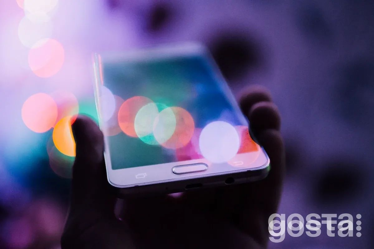 Мобільні онлайн банки в Україні – різновиди, переваги, особливості