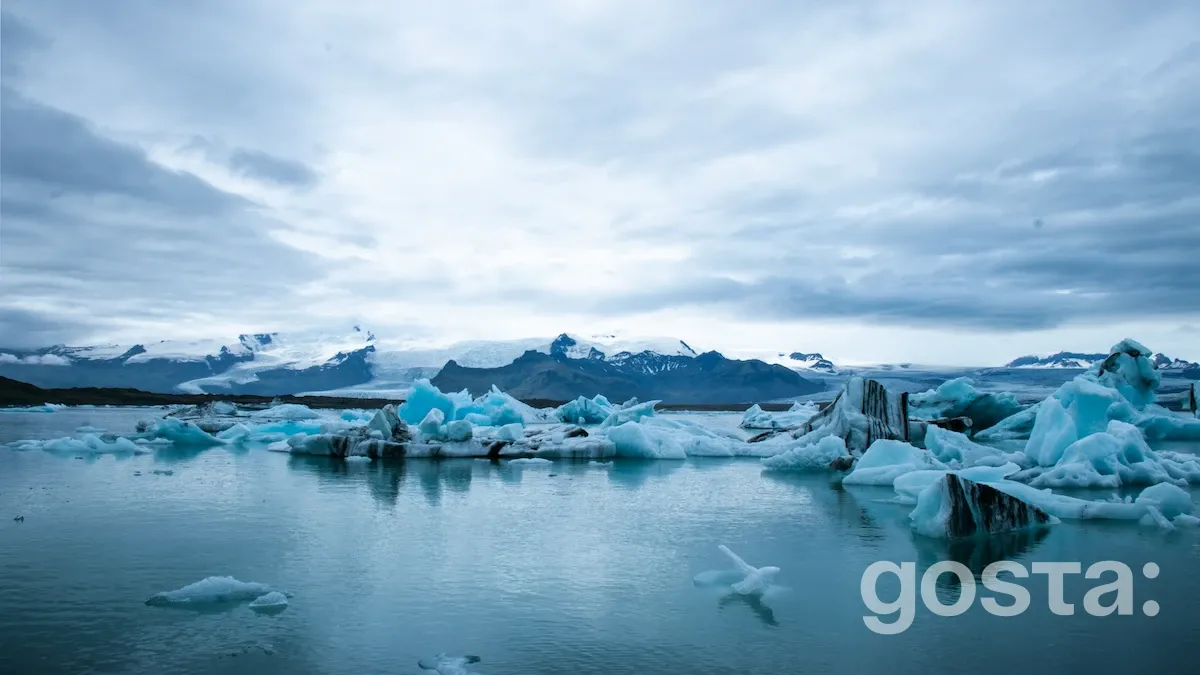 Чому льодовики в Арктиці тануть у 100 разів швидше?