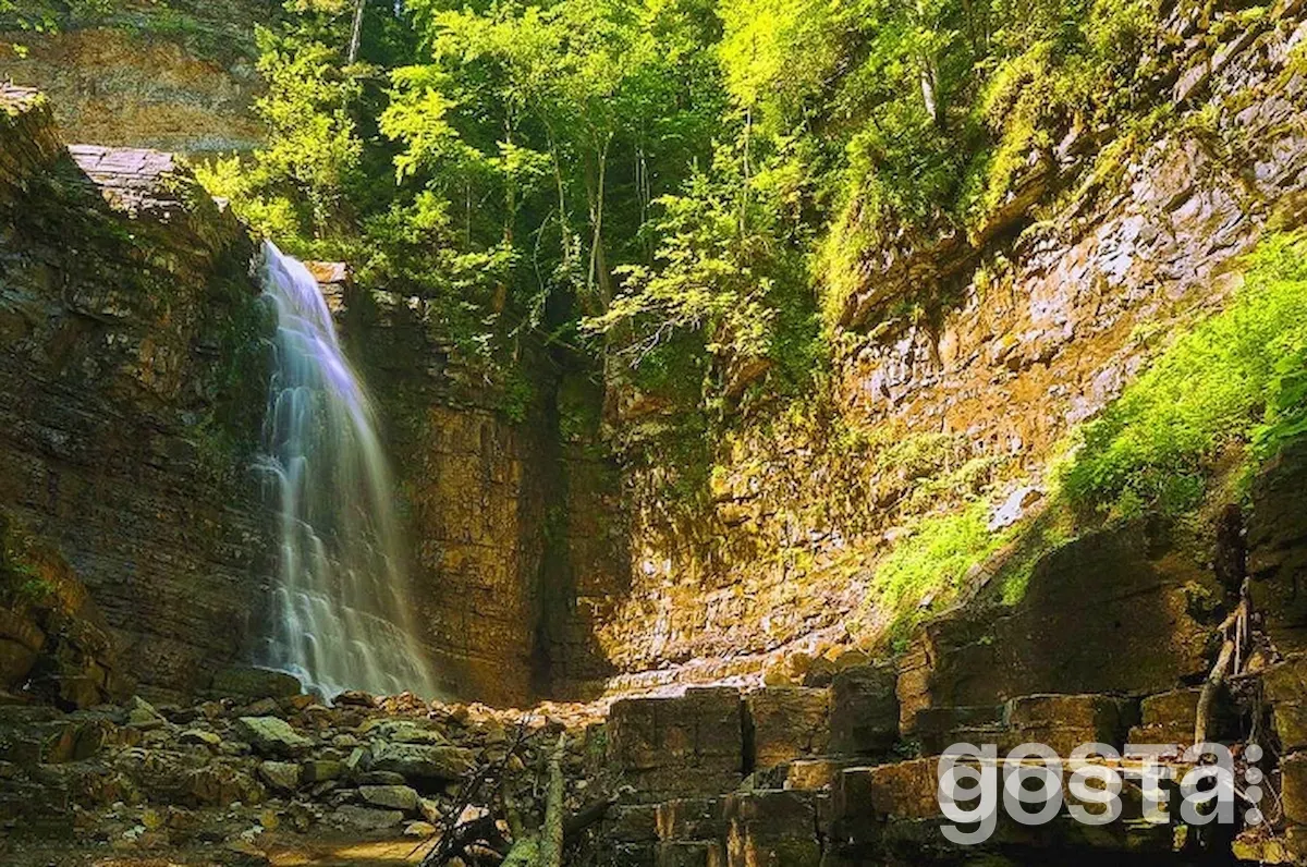 Манявський водоспад: цікаві факти про природну пам'ятку
