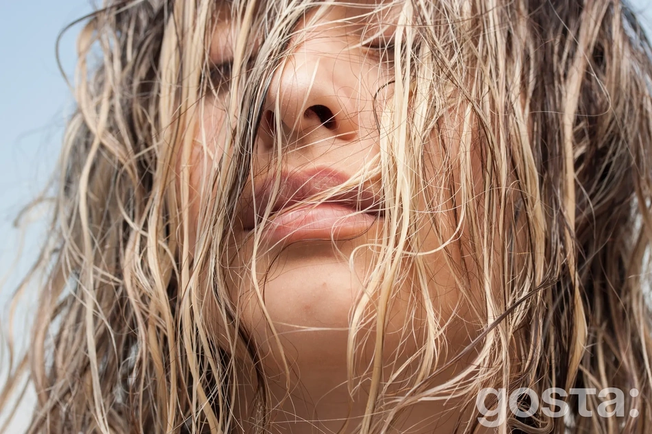 Суха шкіра голови – як боротися?