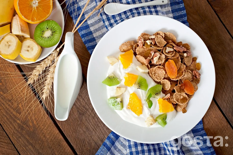 Споживати білок необхідно разом з вуглеводами, так він буде краще засвоюватись організмом