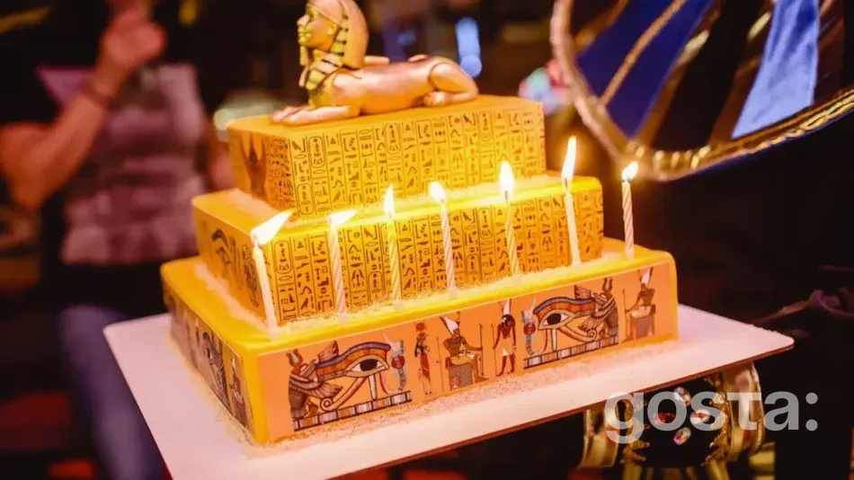 Привітання з днем народження хлопця: Яка історія виникнення традиції святкувати день народження?