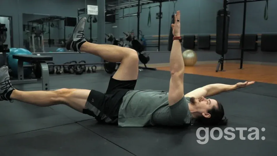 Як робити вправи на верхню частину пресу в залі?