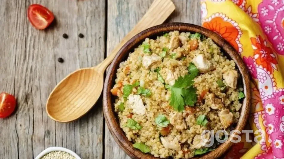 Як смачно приготувати кіноа з куркою?