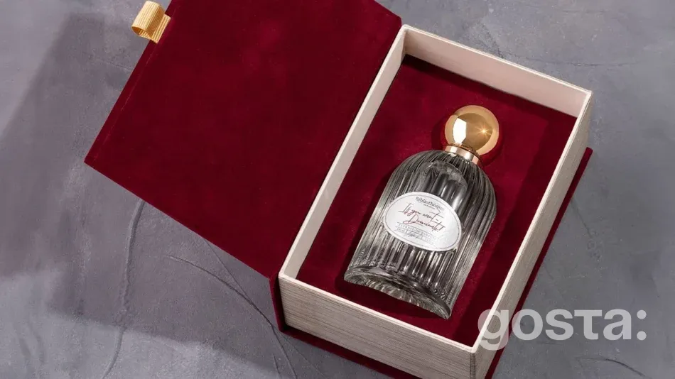 Як вибрати альдегідні аромати для жінок: Поради та огляд популярних парфумів