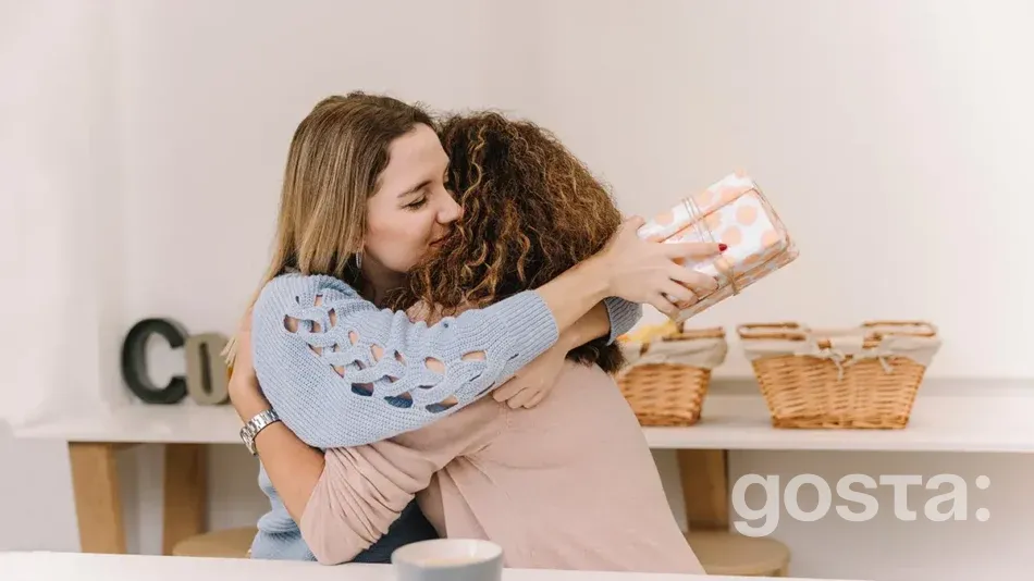 Що подарувати мамі на день народження, коли необмежений бюджет