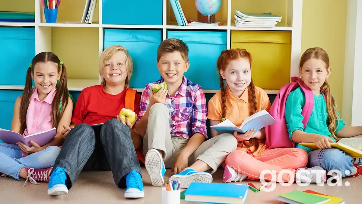 Сполучники в українській мові вивчають у третьому класі