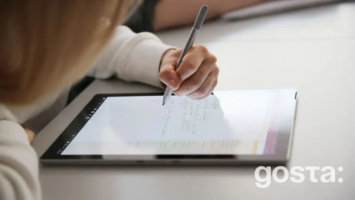 Як правильно пишеться “по перше”: через дефіс чи окремо?