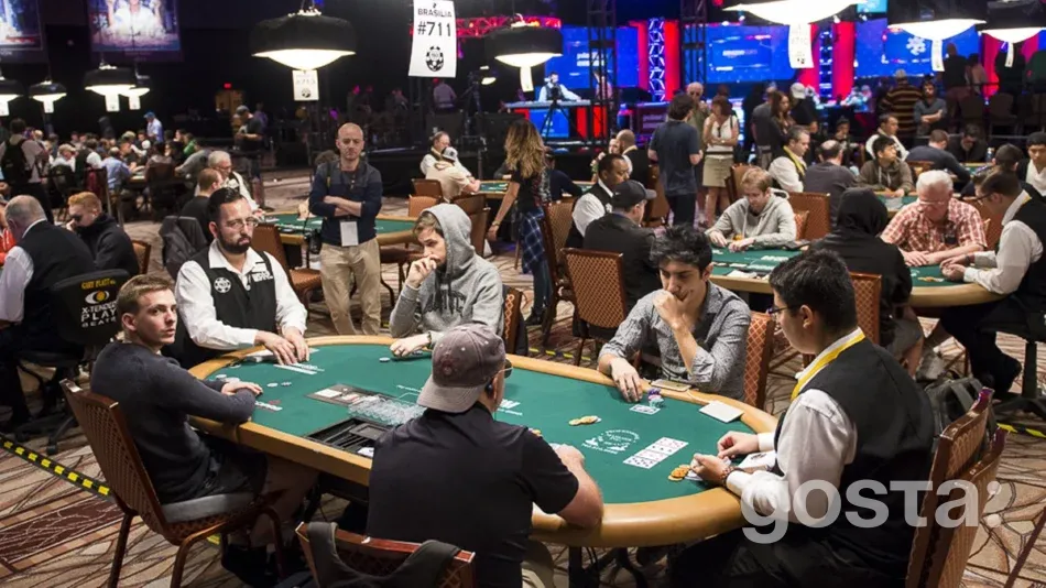 Як підготуватися до тривалих покерних турнірів