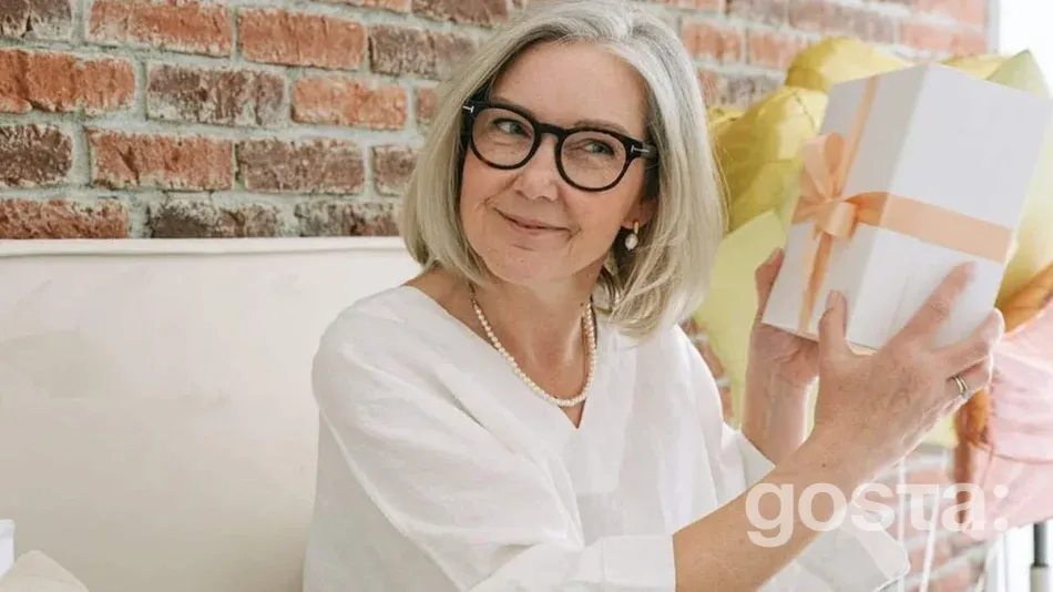 Що подарувати свекрусі на день народження – оригінальні та класичні подарунки