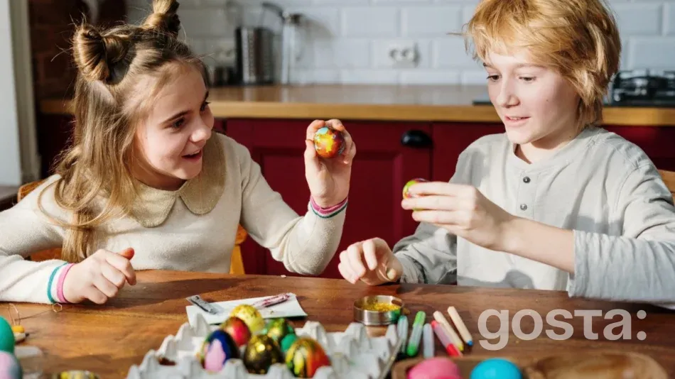 Свята у квітні 2025 великодні ігри