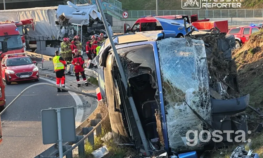 ДТП у Польщі: постраждали 15 осіб, серед яких є українець