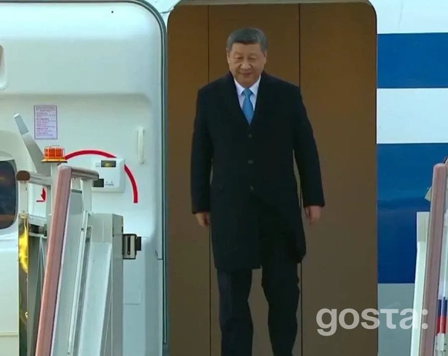 Сі Цзіньпін прибув до Москви напередодні параду на Красній площі