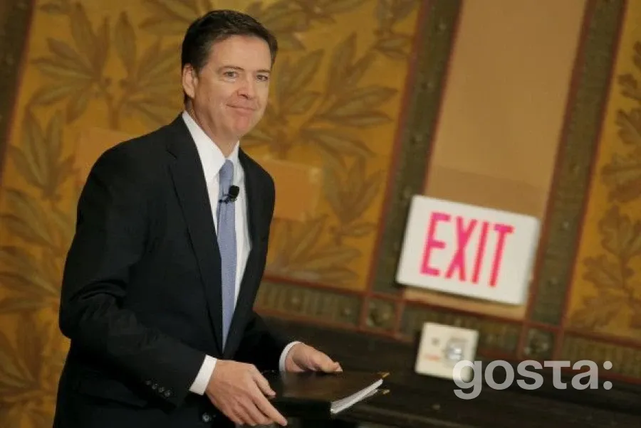 Скандальна публікація Джеймса Комі викликала обурення у США