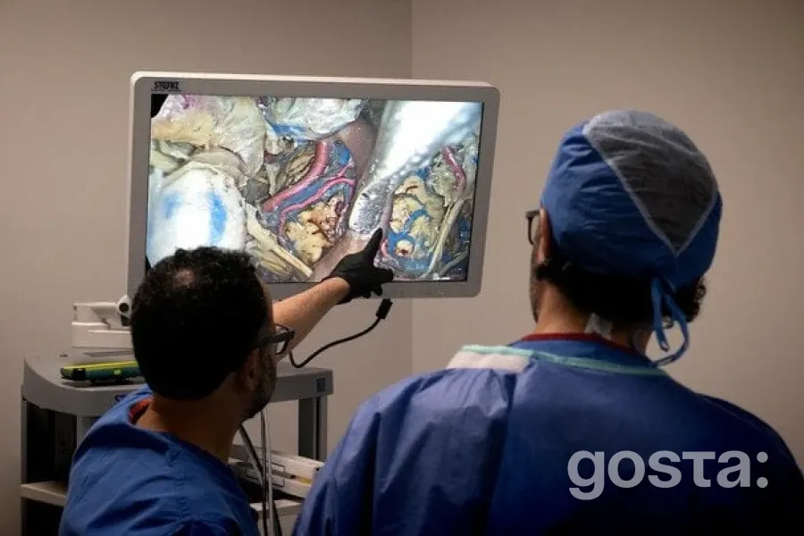 Історична операція в університеті Меріленда: видалення пухлини через око