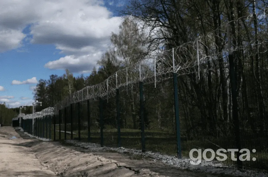 Фінляндія збудувала першу частину металевого бар'єру на кордоні з Росією