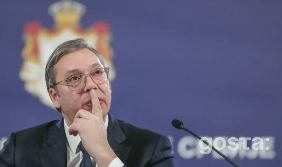 Літак президента Сербії Олександра Вучича здійснив вимушену посадку в Баку через загрози безпеці