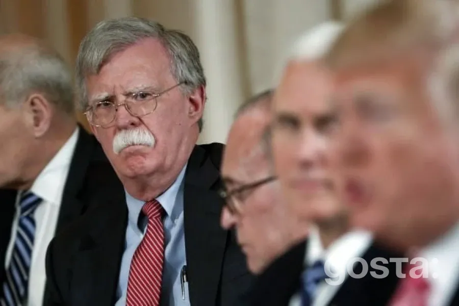 Джон Болтон: Росія висуває неприйнятні вимоги на переговорах для заморожування конфлікту