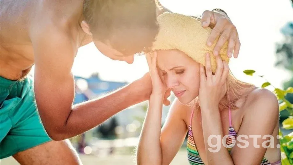 Sunstroke — symptoms and first aid