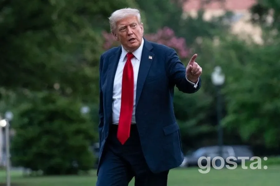 Президент США заперечує причетність до скандальної листівки