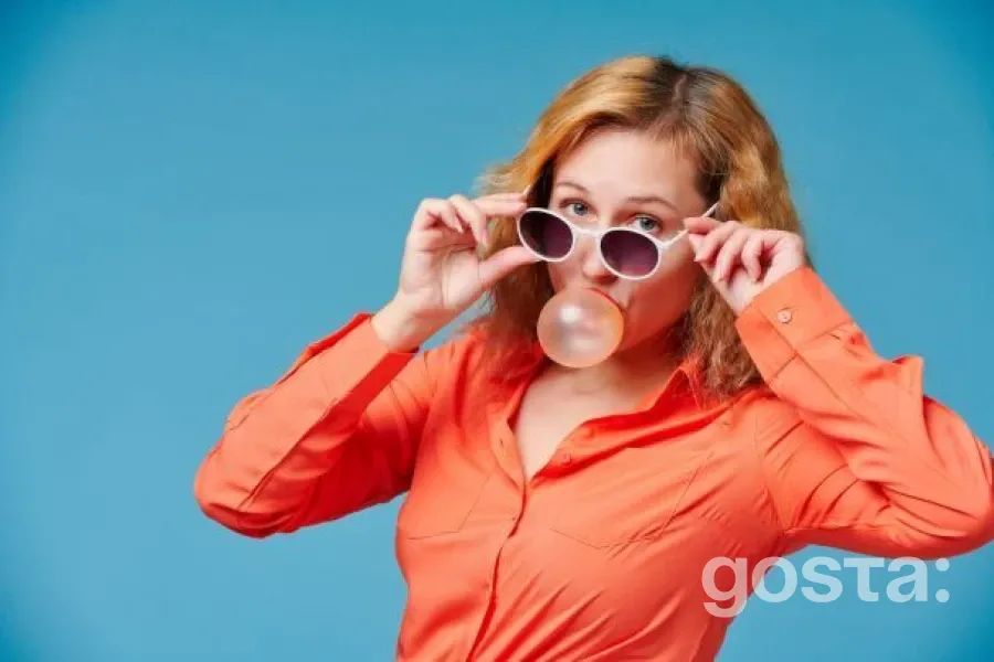 Скільки можна жувати жуйку: поради стоматологів