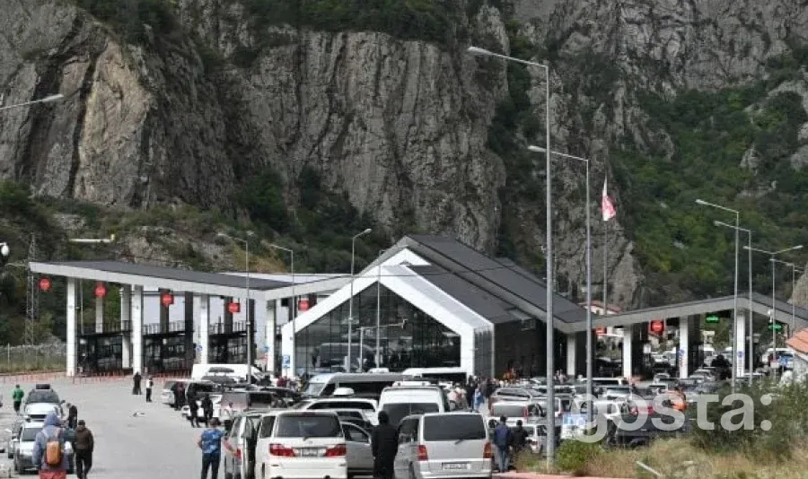 Українців депортованих з Росії утримують в жахливих умовах на кордоні з Грузією