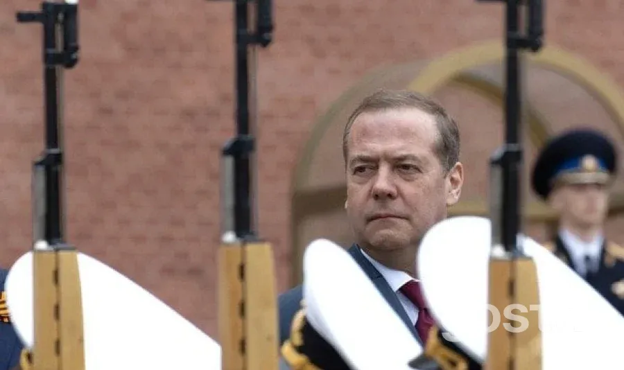 Медведєв: Чи є його роль у російській політиці важливою?