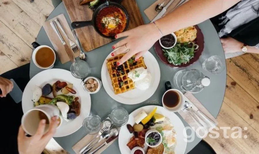 Цукор у напоях та їжі: головна небезпека для серця