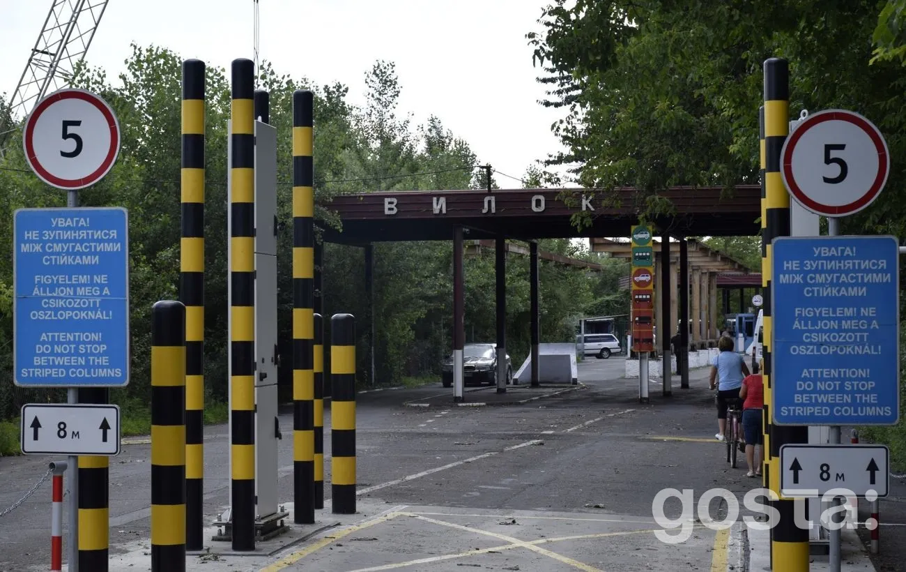 Виїзд для чоловіків 18-22 років за кордон