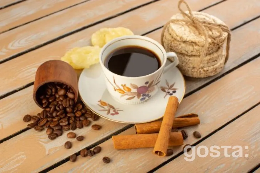 Кориця та темний шоколад: як покращити вашу ранкову каву