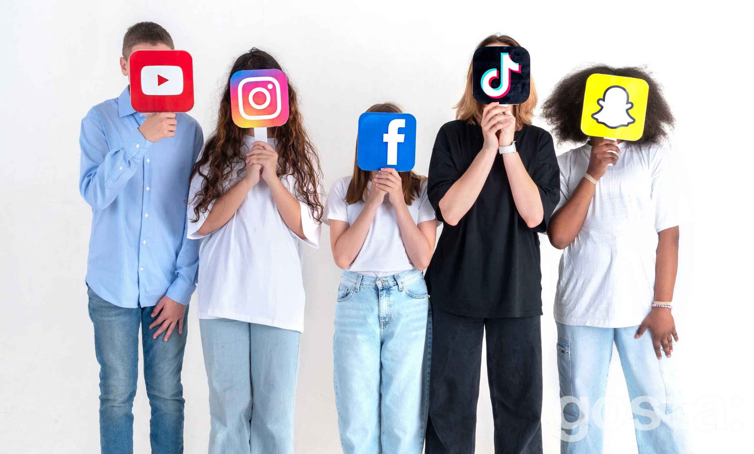 Діти в TikTok і Instagram