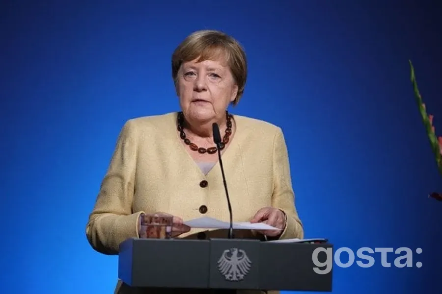 Ангела Меркель і Крим: ексглавком Литви заявив про дзвінок, що зупинив опір у 2014 році