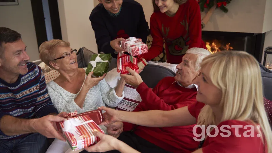 Подарунки для батьків на Новий рік