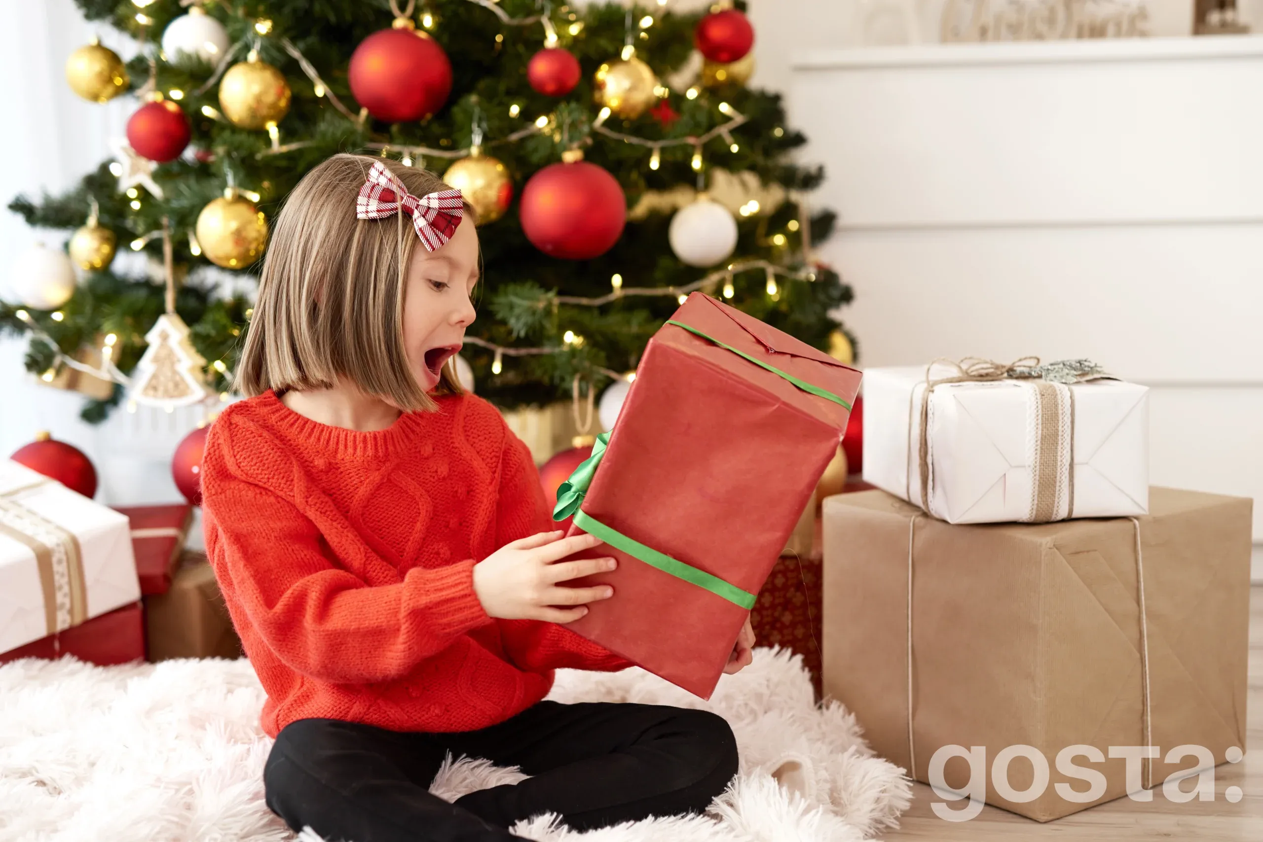Що подарувати доньці на Новий рік