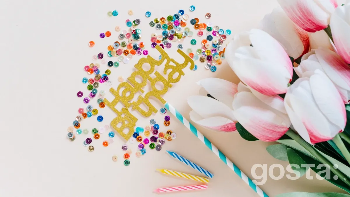 З днем народження жінці