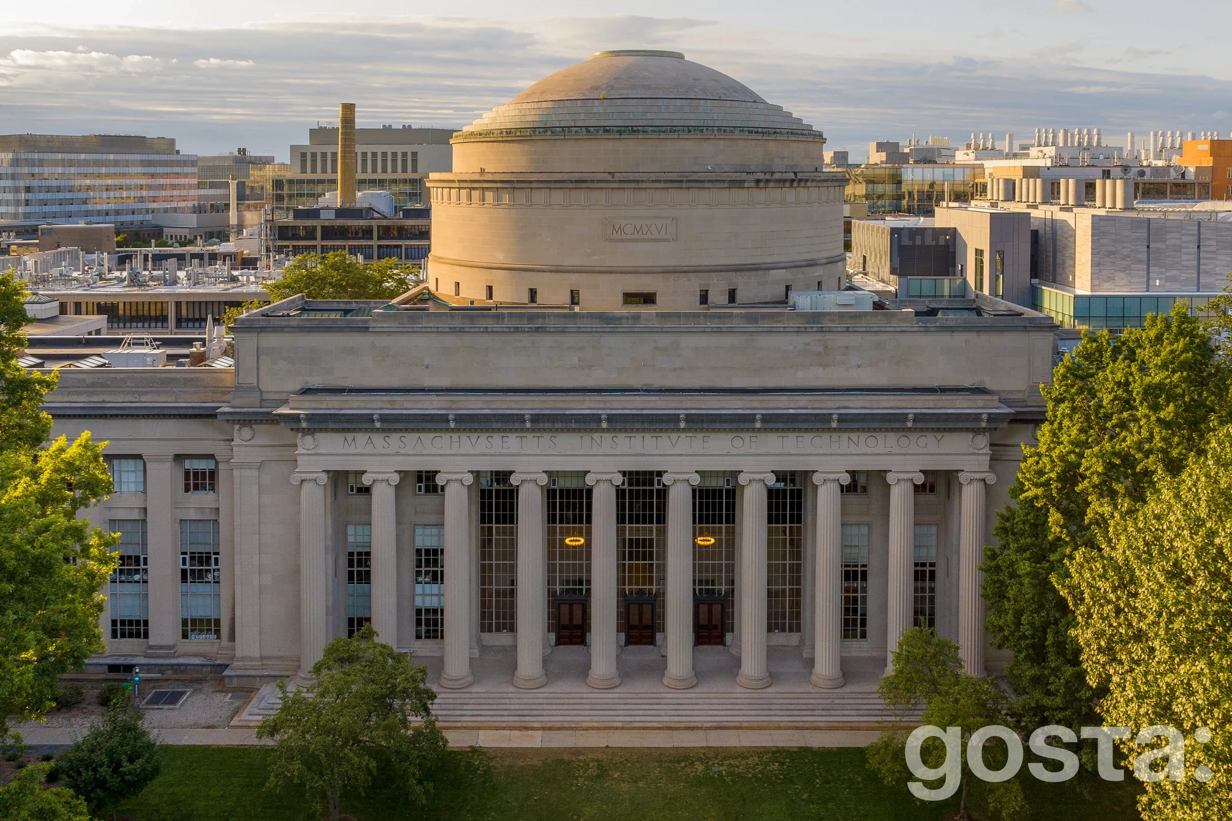 MIT зібрав найгучніші нагороди літа 2025: кого відзначили в Школі інженерії та за які відкриття?