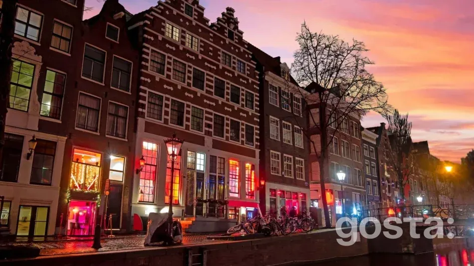 Амстердам столиця