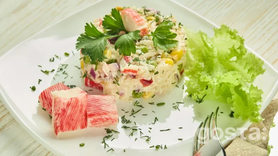 Салати з крабовими паличками з сиром