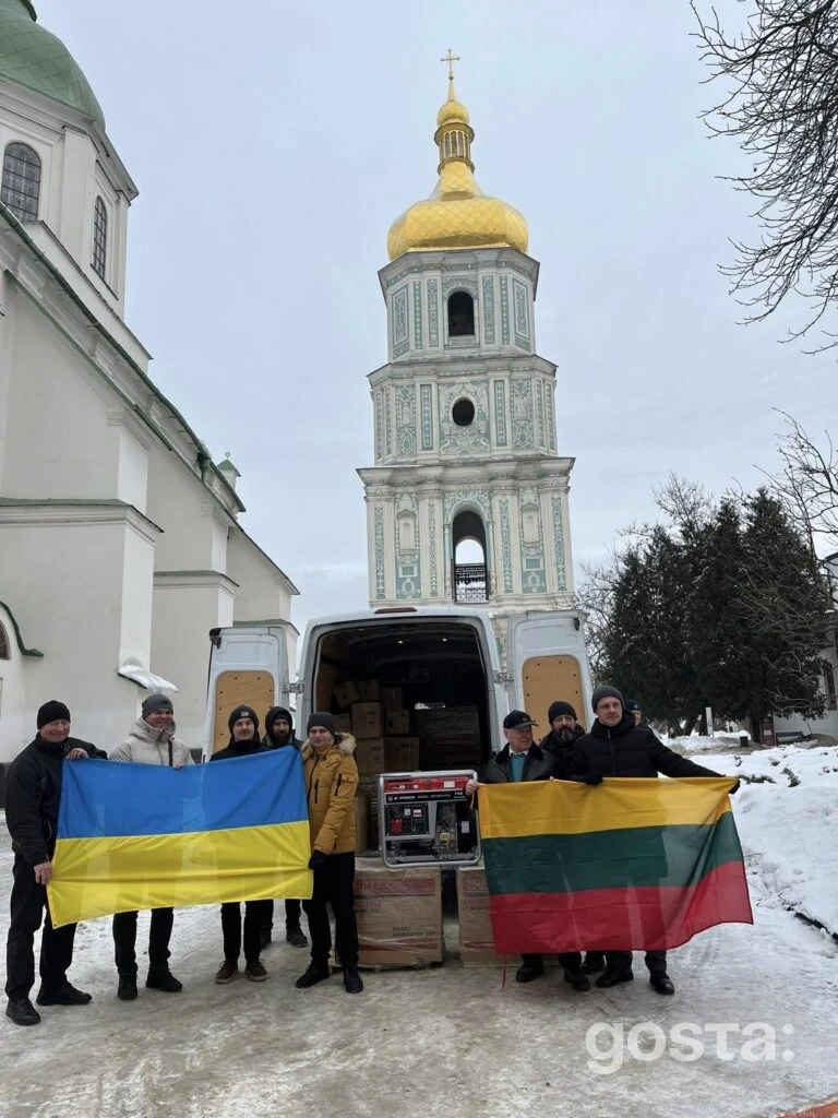 Литовська допомога Україні: передача генераторів для закладів культури на території «Софії Київської».