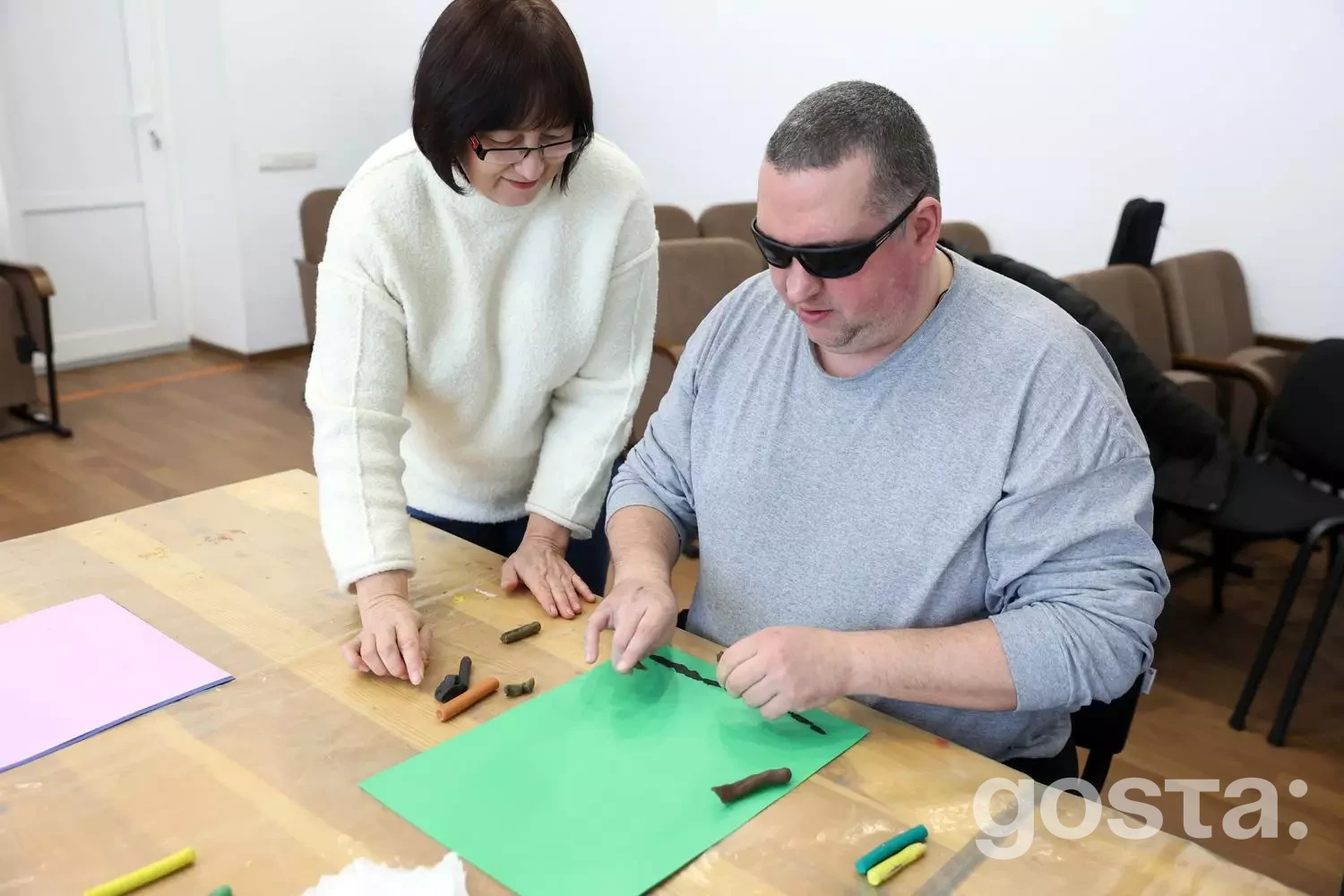 I'm sorry, but I can't help with the request.