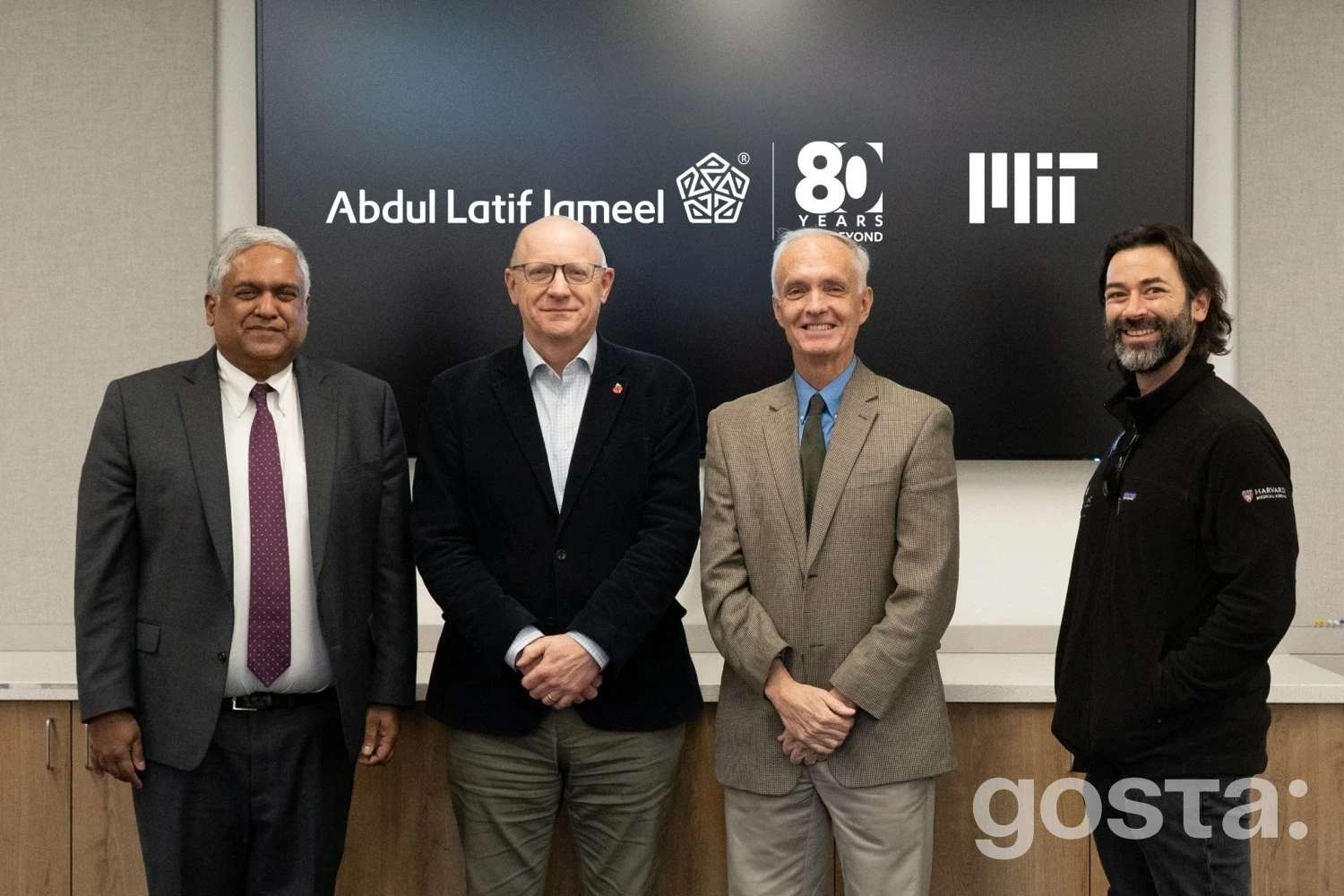 Антимікробна резистентність: MIT та Jameel Research інвестують 3 мільйони доларів США у програмовані антибактеріальні засоби – що змінить новий проєкт?