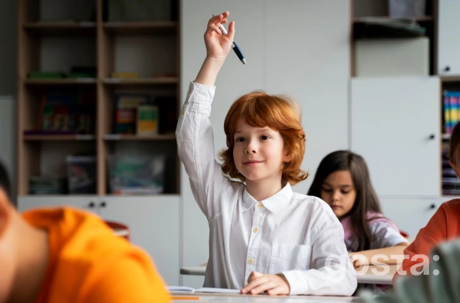 До речі правопис