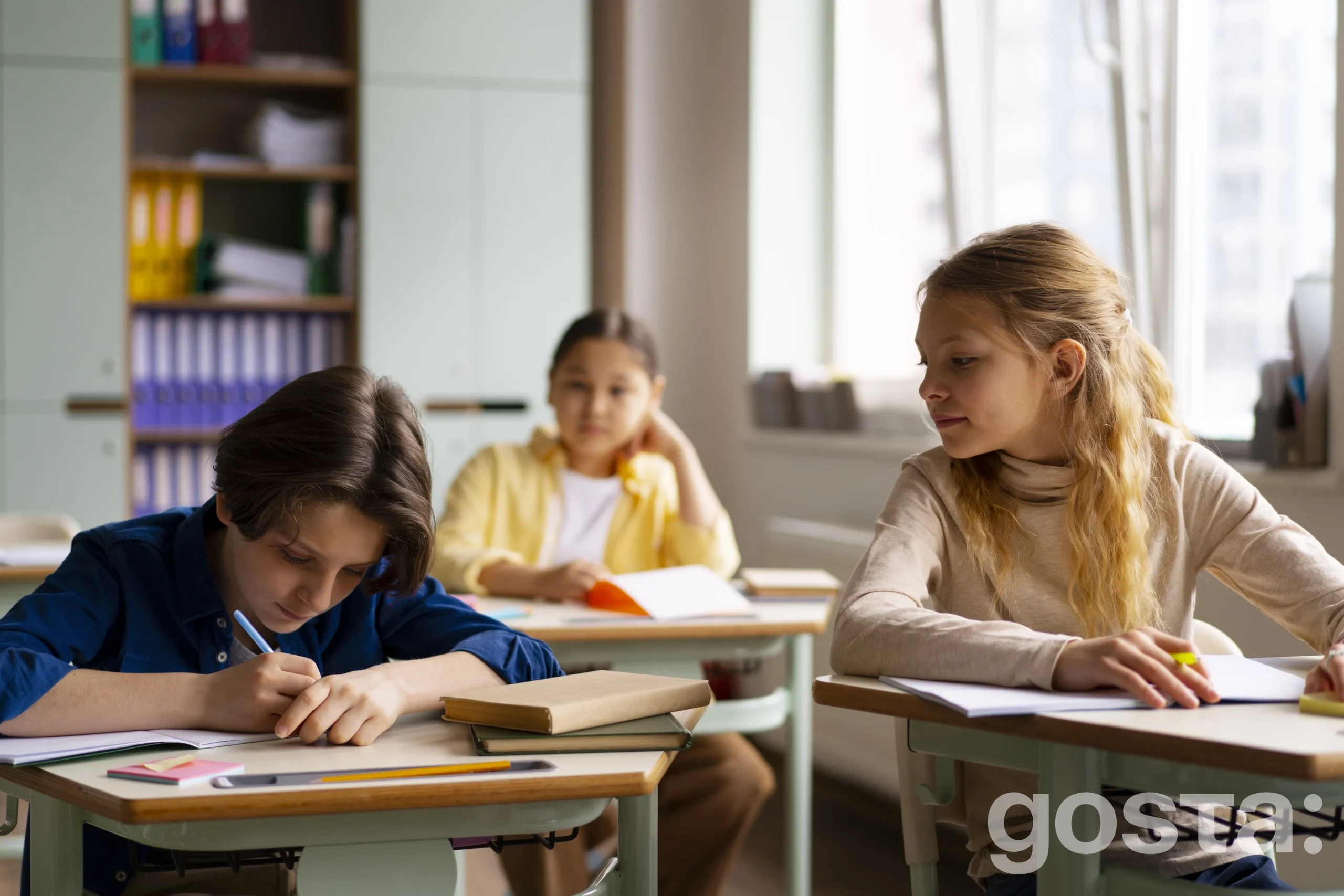 Як пишеться до речі